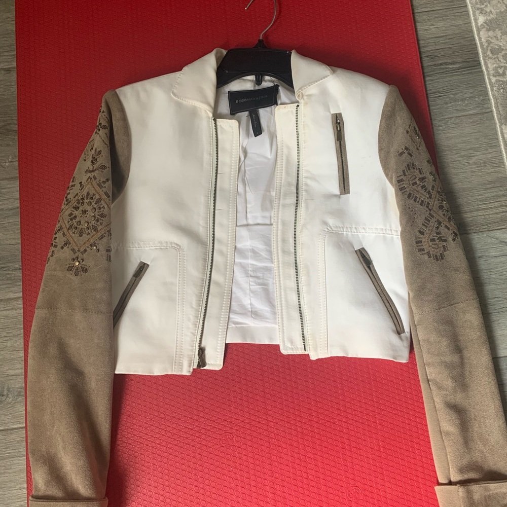 BCBG MaxAzria cropped two tone jacket